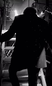 72K views · 2.2K reactions | Axl Rose fez uma participação especial ontem no show do Billy Joel no Madison Square Garden. #axlrose #billyjoel | Guns N' Roses News | Facebook