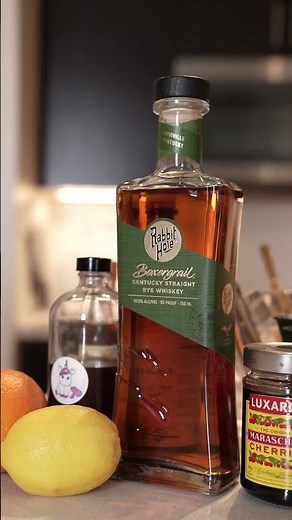How to make the PERFECT Old Fashioned #oldfashioned #ryewhiskey #holidaydrinks