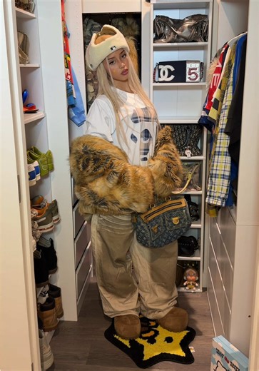 Build a Trendy Fly Outfit with Me