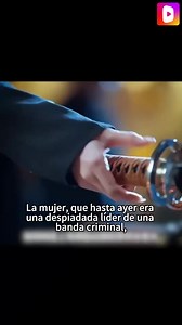 Lucía Vázquez, líder secreta de la Sociedad Fénix Sombrío y maestra de artes marciales, regresa a casa por un matrimonio arreglado. Humillada por su despreciable esposo, provoca la muerte de su guardaespaldas y, llena de furia, hace justicia. | El Drama de Hoy