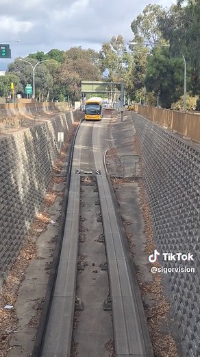 Adelaide Bus O'Bahn Way: Fast Public Transport Tunnel in CBD