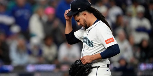 Scherzer turns back the clock and Blue Jays beat Mariners 8-2 in Game 4 to even ALCS