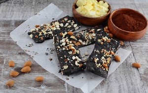 5 BEST Substitutes for Almond Bark 2026