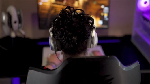 4.8K views · 64 reactions | Momma Peach (Aki & Fam) won the 2024 ASUS ROG Extreme PC Makeover: Mother's Day Edition. See her gaming setup's stunning makeover with the latest BTF components. Watch the full video here ▶️ https://youtu.be/etNbB7jvy6s?si=aJmoD8DKGtZRf9hA | ASUS | Facebook