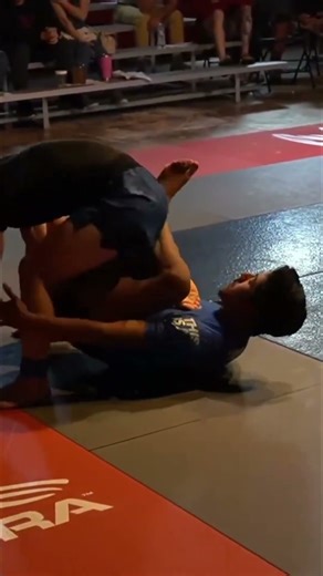 Jiu Jitsu Arm Bar: The Ultimate Submission Technique! #shorts
