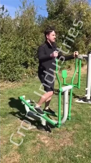 Cross Trainer Outdoor Gym Open Gym#opengym#outdoorgym#crosstrainer#gym#youtubeshorts#youtube#shorts