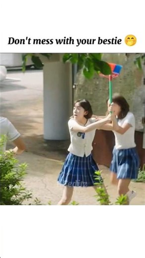 Don't mess with your bestie 😠#newshorts #shorts #shortsfeed #viral