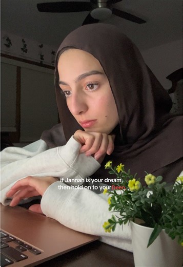 i realized i made my Islamic page a study tok lol but Deen over Dunya🌷 #deenoverdunya #الله #jannah #tawwakul #alhamdulillah