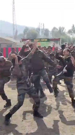 Army soldier dance #tera yaar bolda song #army soldier #army
