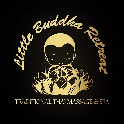 💫Deep muscle relief with hot stones 💫 One of the most popular treatments, crafted to provide deep relaxation and total muscle relief. Combining our unique deep tissue techniques with soothing warm stones, it enhances circulation, eases tension, and leaves you feeling rejuvenated from head to toe. Discover why this is one of our most popular treatments — loved by clients for its incredible results. Book your escape today ✨ | Little Buddha Retreat