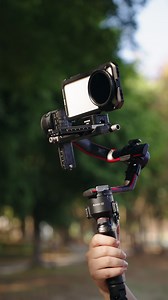 823K views · 10K reactions | With some phone accessories, the Pixel 8 Pro can also act like a pro camera. #neewer #pixel8pro #google #googlepixel8pro #googlepixel #phonecage #filmmaking #phonelens #videography #phonephotography #photography #GearUp #phoneaccessories #fyp #gadget | Neewer | Facebook