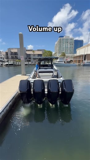 South Florida Boat Center has this beautiful Nor Tech 400 sport paired to 400Rs | Boats Daily