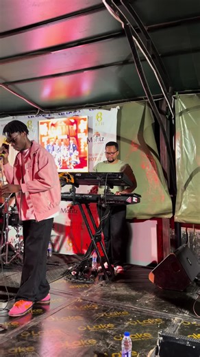 Nostalgic Live Music: Celebrating the Oldies