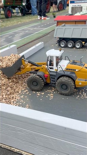 Liebherr RC Radlader Scale 1/14 #lkw #rc #liebherr #rcwheelloader #scale #modellbau #hobby #rcfun