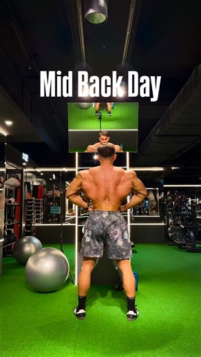 Wing Wu on Instagram: "【Wings Building🪽】 Let’s follow my mid-back workout and build your own wings💥 Workout Breakdown: - Machine Low Row - Seated Row - DB Bent-Over Row - Behind-the-Neck Pulldown 💪🏾 Stop lifting like a rookie. Train with purpose and aim to achieve a dominating back. 🧠 Some people struggle to feel their back muscles during workouts. Try closing your eyes before each exercise, adjusting your breath, and visualizing the movement in your mind. This will help prepare your brain 