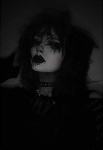 Goth Makeup Transformation: Embracing the Gothic Aesthetic