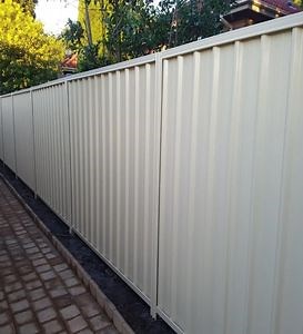 [Hot Item] Garden Fence Metal Fence Privacy Fence Corrugated Fence Corrugated Steel Sheet Corrugated Steel Fence