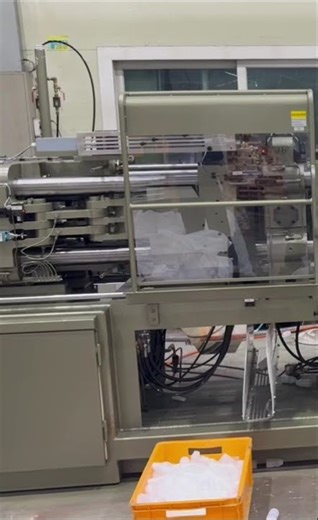 Injection Blow Molding Machine | SUTECH