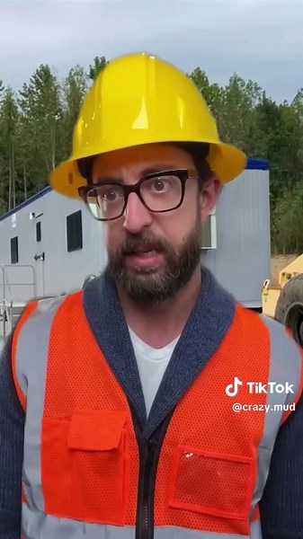 A normal day at work👷‍♂️ #construction