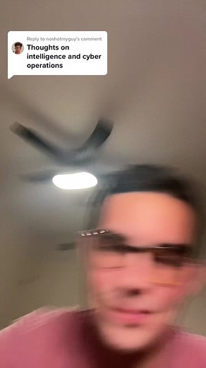 Intelligence Investigator Role in FBI: Salary and Responsibilities Explained