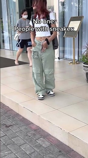 Squeaky boots from spongebob: