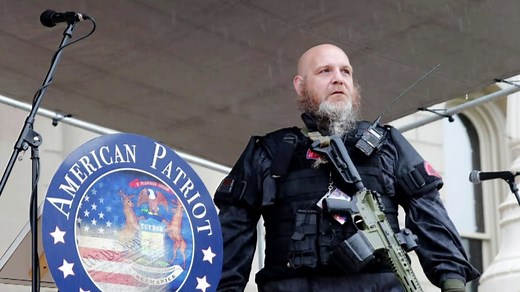 Some 'militia' members call on protesters to stand down