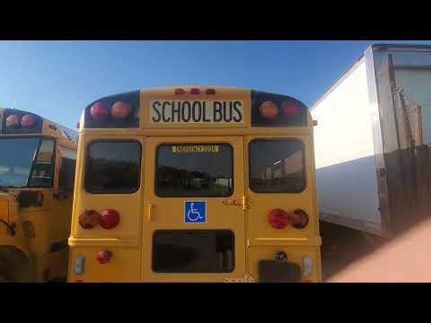 Former bus 200 startup + walk-around - 2000 AmTran International
