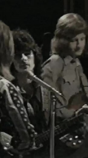 No Matter What - Badfinger 1970 #peteham #joeymolland #tomevans #mikegibbins #badfinger #nomatterwhat #70smusic #powerpop #poprock #nodice #3rdstudioalbum #britishband