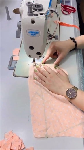 designer baju kaise banaye #trending #fashion #silaisikhe #neckdesign #silaikadhaichannel #shorts