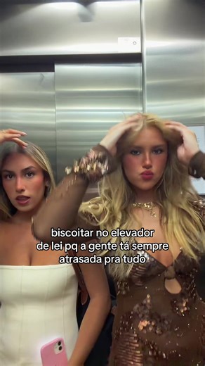 Vídeo de Lara B🫧 (@larabianchiini) relacionado a elevator
