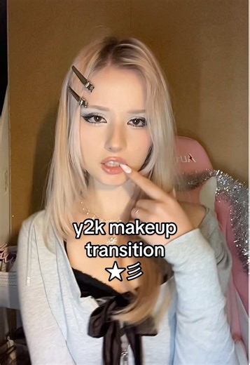 lowkey chopped n unc in the first clip ✌️ #2000s #y2k #lesserafim #fypp #makeuptransition