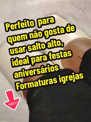 Olha que coisa mais linda esse sapatinho off-white combina com tudo e deixa qualquer look mais elegante ideal para você ir em festas igrejas aniversários Formaturas o trabalho até para o dia a dia ele é tem o salto super confortável não machuca o pé é bem forradinho ele vem aí com a pulseira no tornozelo para ajustar e deixar o pé mais firme, além disso ele tem um acabamento delicado e uma cor que combina com praticamente qualquer roupa se você também ama sapatos confortáveis e estilosos aprovei