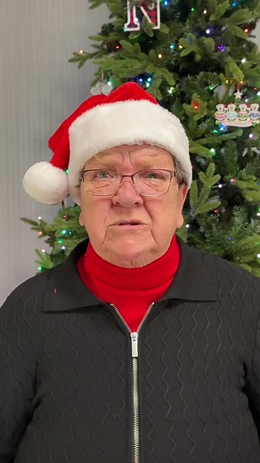 BAD GIFTS PRANK! 👵🏼🎁🎄 #fyp #angrygrandma #comedy #hilarious #viral #trending #christmas #gifts #trynottolaughtiktoktv #aha #lmao #lol