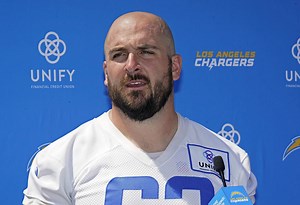 What happened to Corey Linsley? Chargers center placed on IR due to heart issue