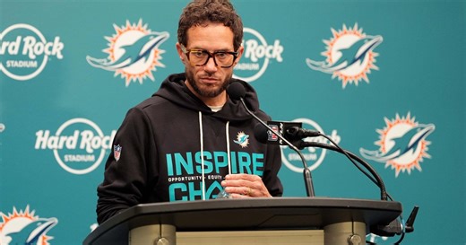Miami Dolphins part ways with head coach Mike McDaniel after volatile season