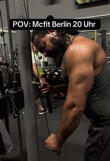 McFit Berlin 20 Uhr: Gym Cleanup & Trizeps Workout