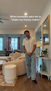 Shaysullivan (@shaysullivann)’s video of money machine