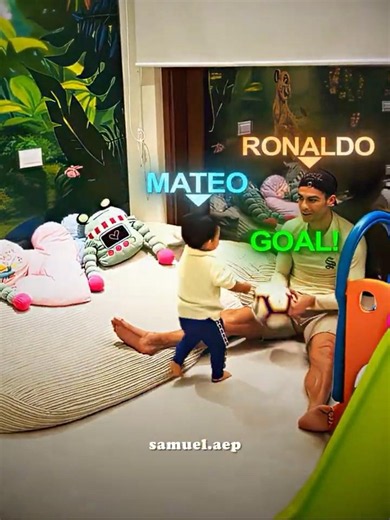 Ronaldo Teaches His Sons.. 😍🔥