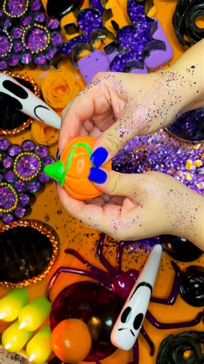 Like ASMR on Instagram: "#asmr #asmrcrunchysounds #reelsinstagram #asmrcommunity #satisfyingsounds #reels"