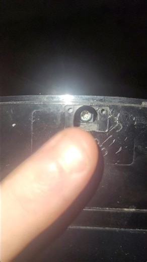 what screwdriver 🪛 do I need to open this screw on my fat ps3