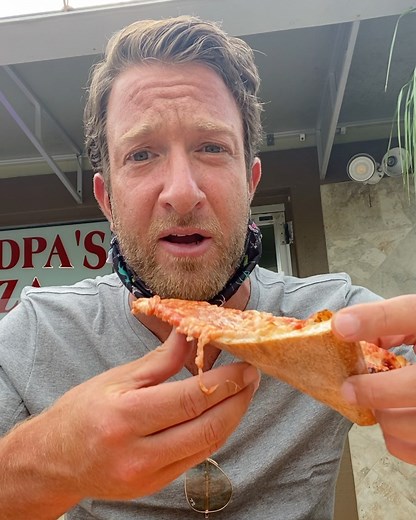 Barstool Pizza Review - Grandpa's Pizza (Bonita Springs, FL) presented by Mack Weldon | David Portnoy - El Presidente