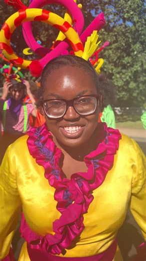 POV: you just performed to APT in the Moomba Parade 💪 #stageschoolaustralia
