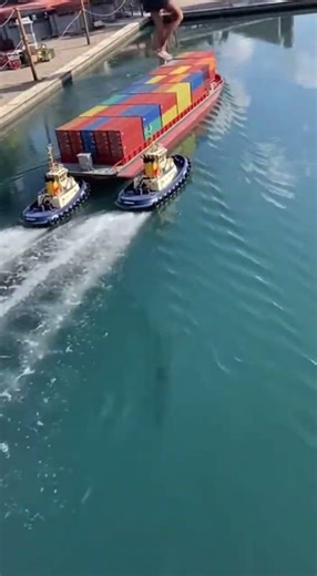 RC Tugboats Navigate Container Barge with Skill! #RCBoats #TugboatLife #ScaleModels