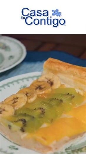 PUFF PASTRY CAKES Filled with Custard and Seasonal Fruits