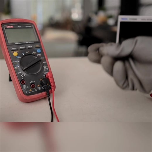 Caty K on Instagram: "Como se verifica un termistor con el multimetro #termistor #resistencia #multimetro"