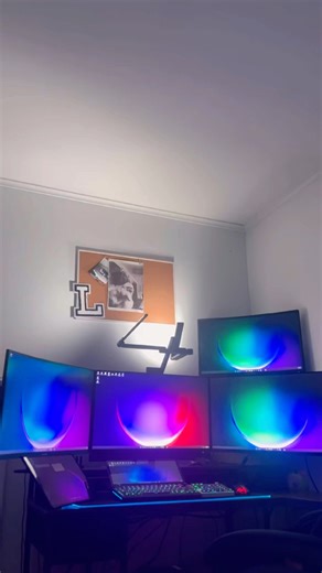 6 screen pc set up! #triplemonitor #desktop #setup #pcsetup #monitor #pc #dell #eizo #samsung