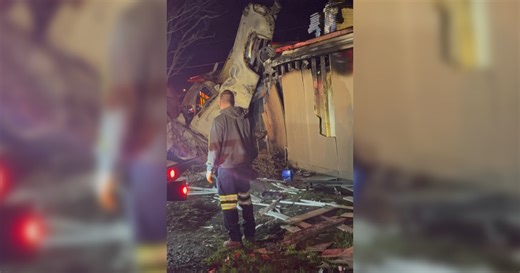 Local man killed after crash into Ashtabula restaurant