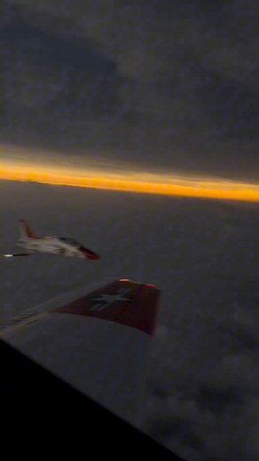Best eclipse view hands down #aviation #solar #eclipse #sunset #fly #sky #pilot #pilotlife #navy | 5K