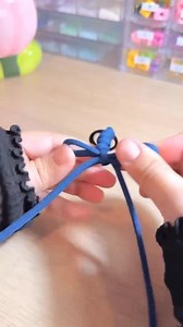 This cute macramé keyring only takes about 5 minutes to make 🧶Save this reel for your next craft day & tag me if you try it! #macrame #macramekeychain #macramekeyring #handmade #handmadekeychain #diy #diykeychain #diycrafts #craftreels #reelsinstagram #reelsvideo #fiberart #giftidea #keyring #keychain #bagcharm #handmadeaccessories #koreancrafter #smallbusiness #shopsmall #etsyshop #etsyfinds #aestheticreels #makersgonnamake #creativity #crafting #macramelove #macrameartist | Diy Concept