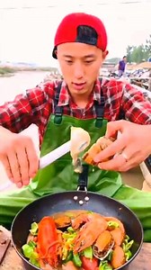 Yummy seafood eating show, eating on the boat, food | Cooking Show